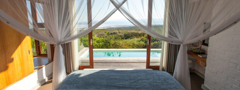 grootbos-accommodation-forest-suite-pool-bedroom-01
