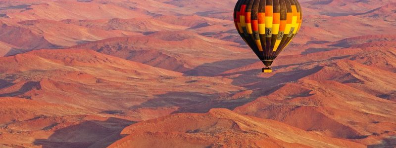 hot-air-ballooning-sossusvlei-namibia