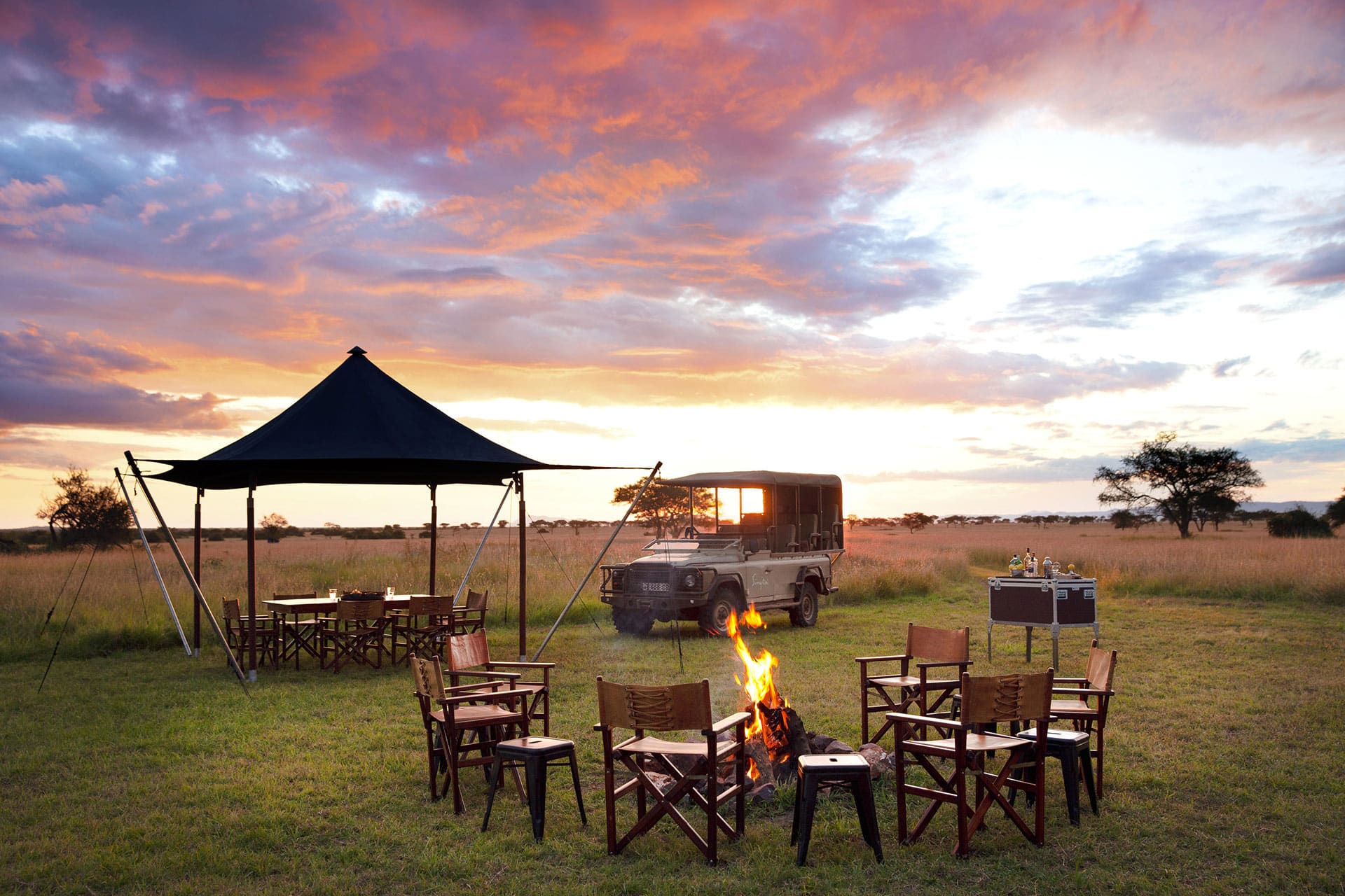 Legendary Serengeti Camp: Luxury Safari in Tanzania