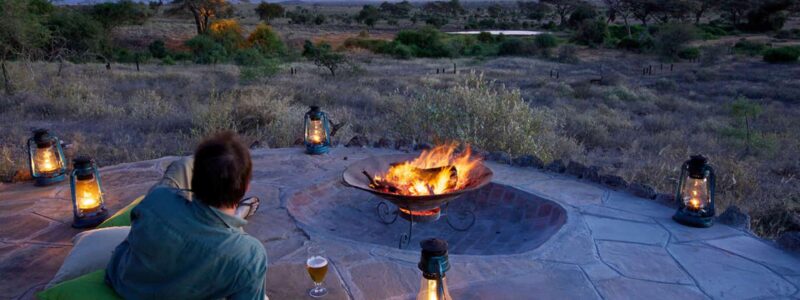 tortilis_camp_-_accommodation_-_main_areas_-_sundowners_by_the_camp_fire-5