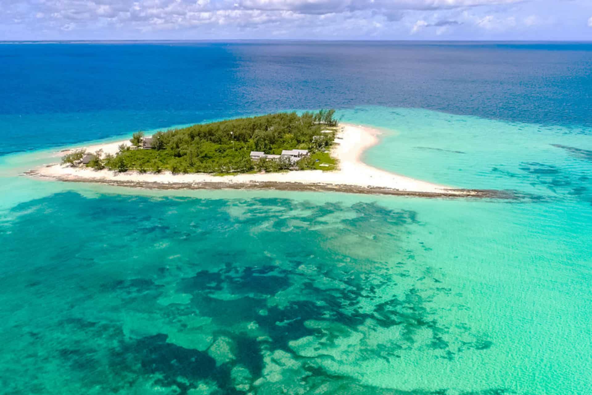 An aerial view of Thanda Island in the Zanzibar Archipelago.
