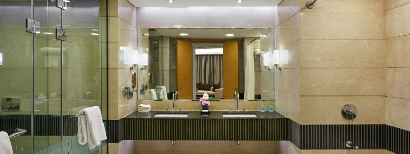 caiam-panoramic-suite-bathroom-0831-hor-clsc_S