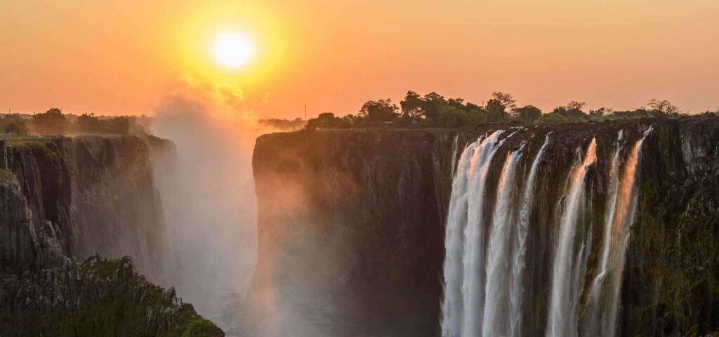 Safari in May - Zimbabwe Victoria Falls