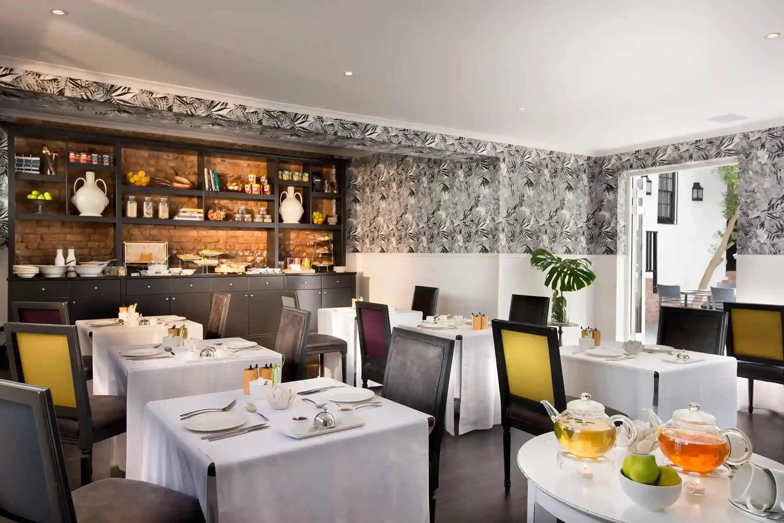 5.cape_cadogan_breakfast_room_1_11zon