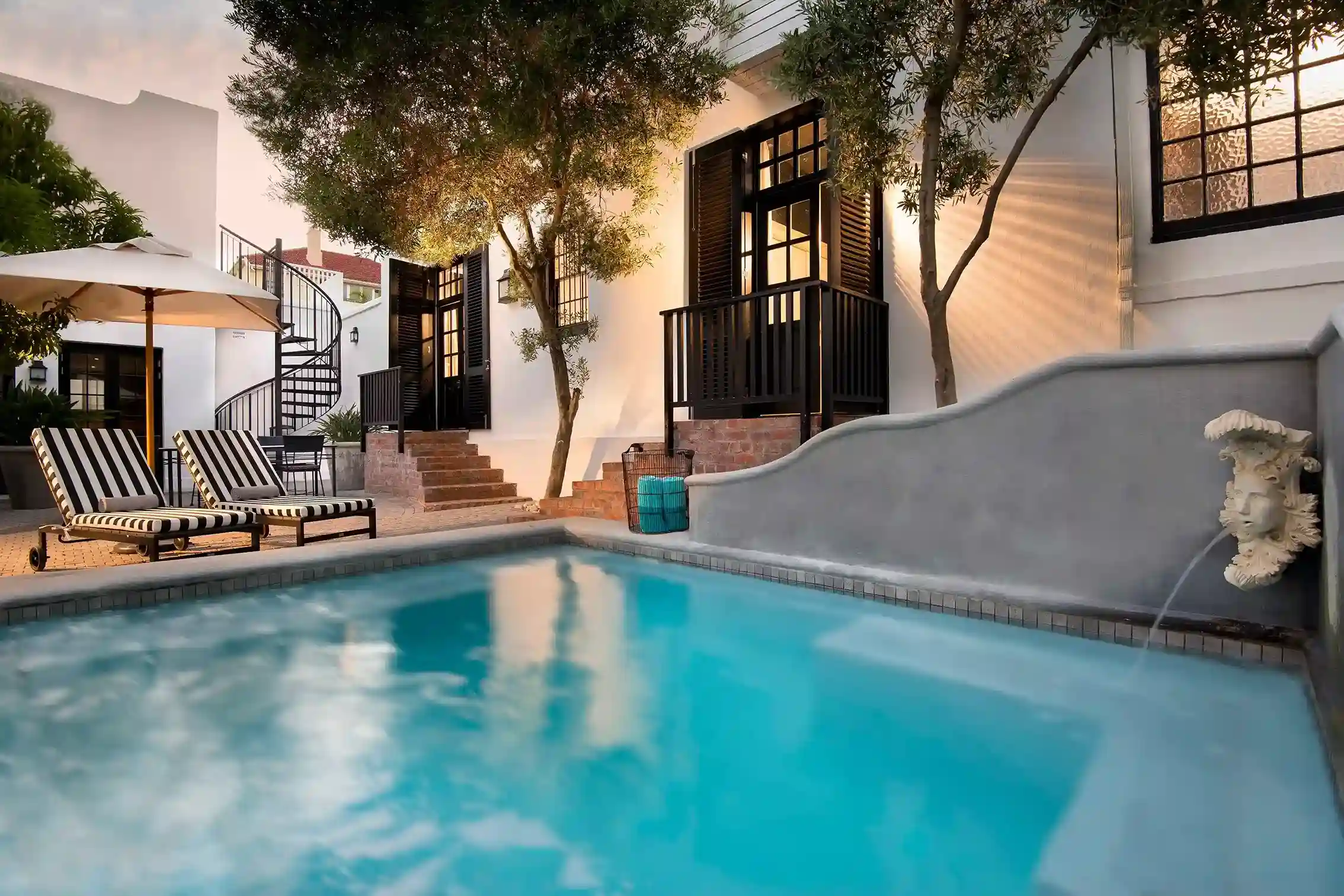 cape_cadogan_pool_7_11zon