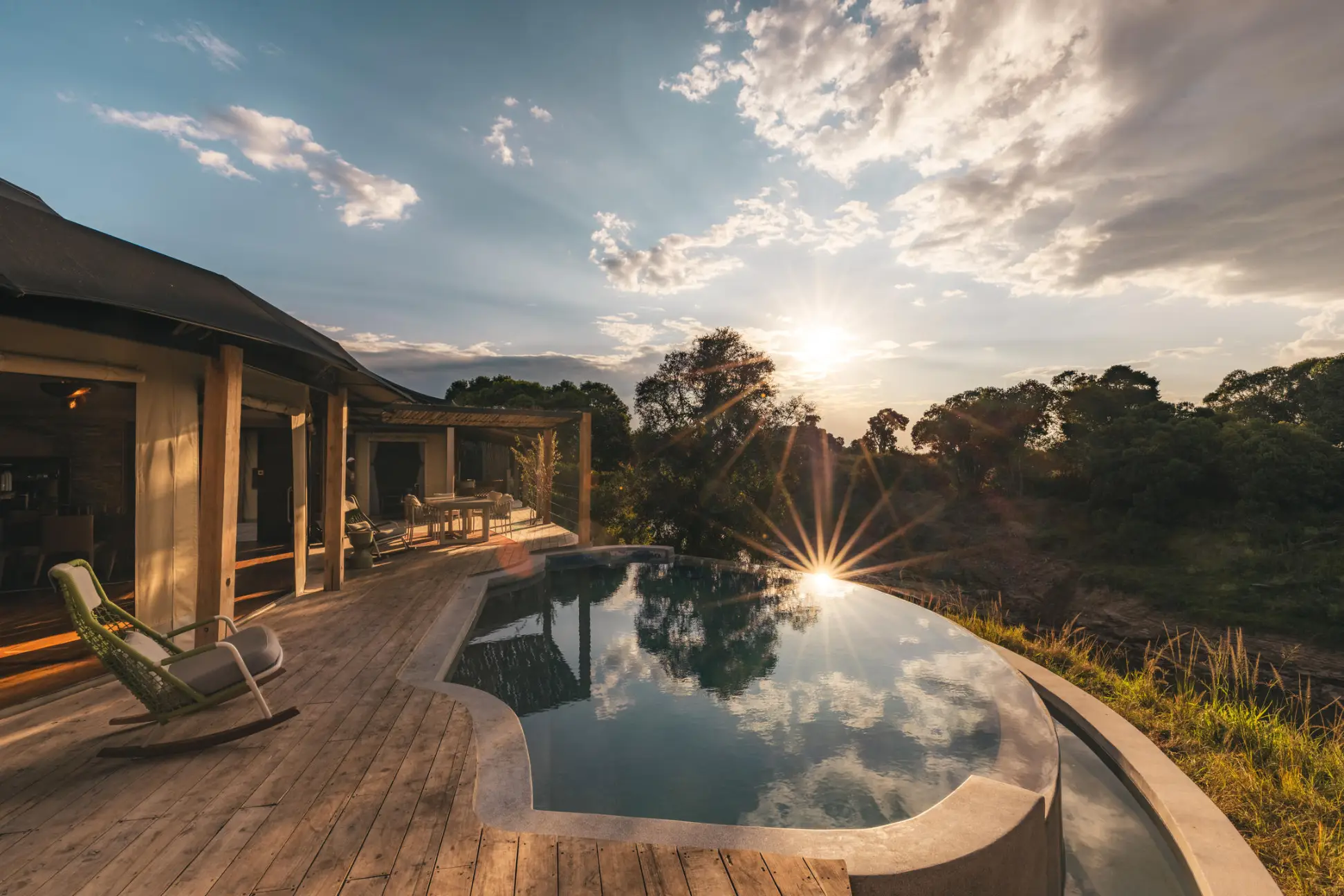 1740314700160_EA90--12