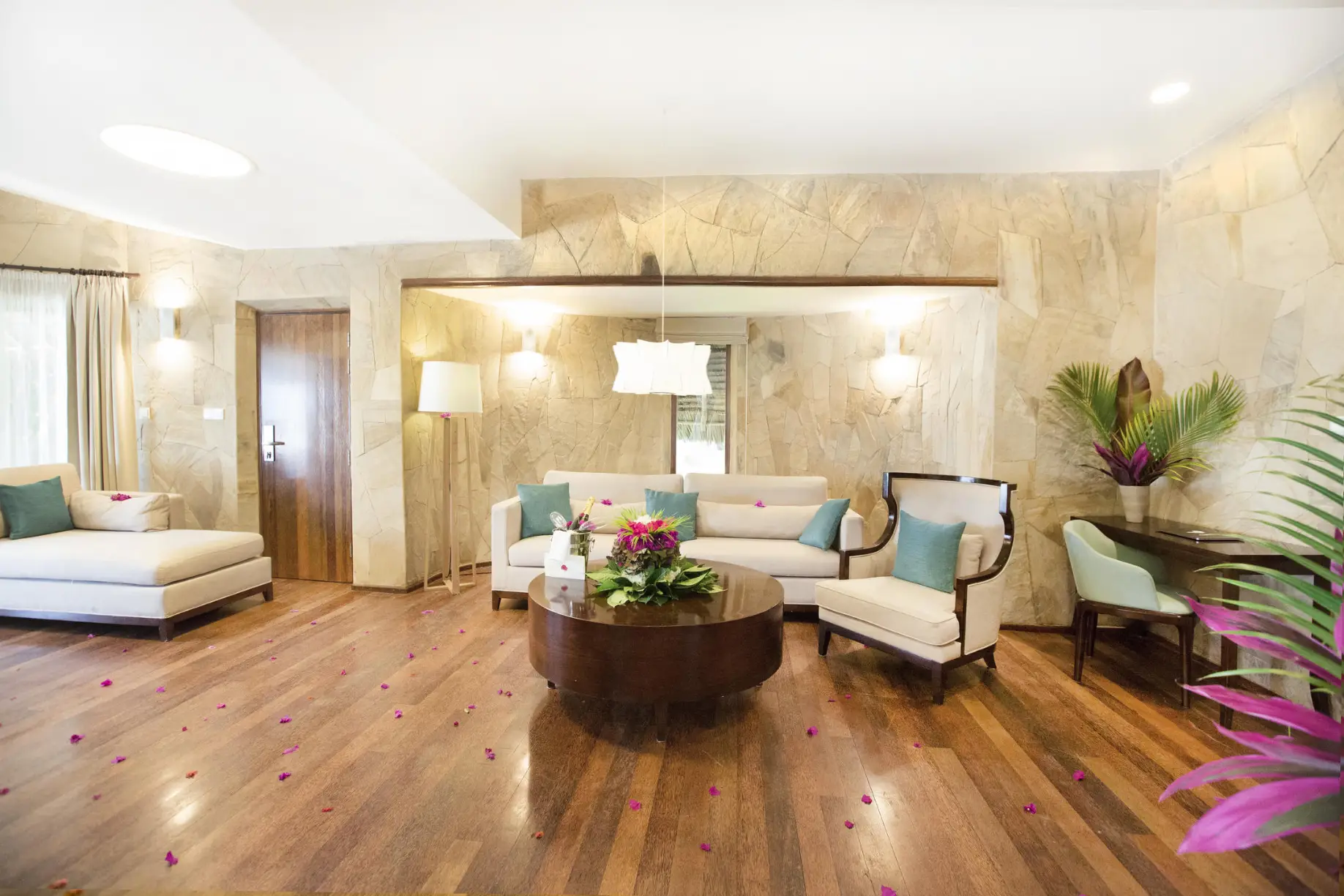 Copy of Seafront Luxury Villa