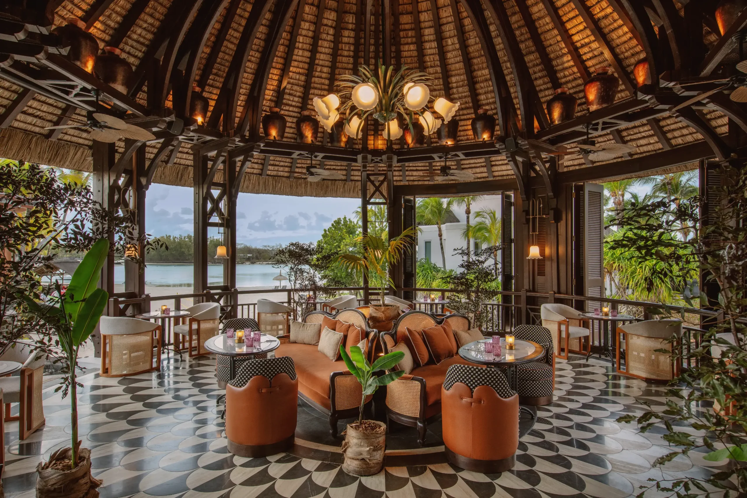 Copy of Shangri La Le Touessrok Mauritius - Safran Restaurant lower section 1