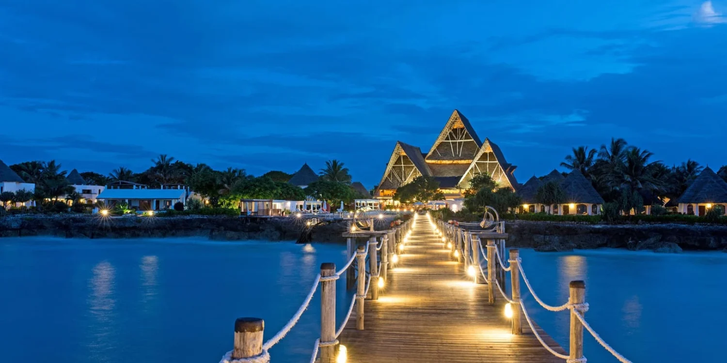 Dusk at Essque Zalu Zanzibar – one of the top rated Zanzibar resorts with Kids Clubs.